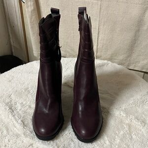 JBU Women's Burgundy Ankle Boots